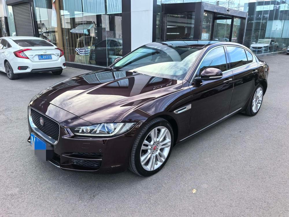 Jaguar XEL 2018 — фото автомобиля