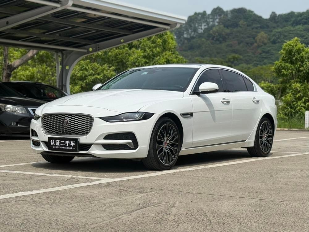 Jaguar XEL 2021 — фото автомобиля 1