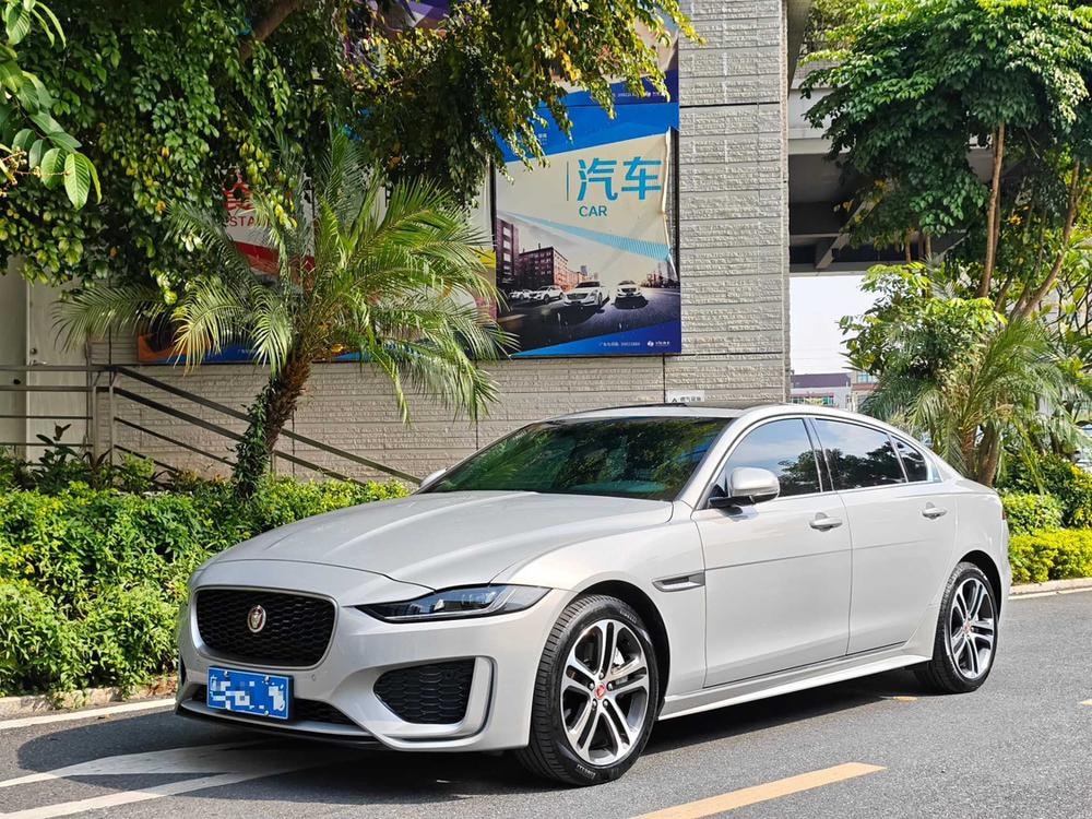 Jaguar XEL 2024 — фото автомобиля 1