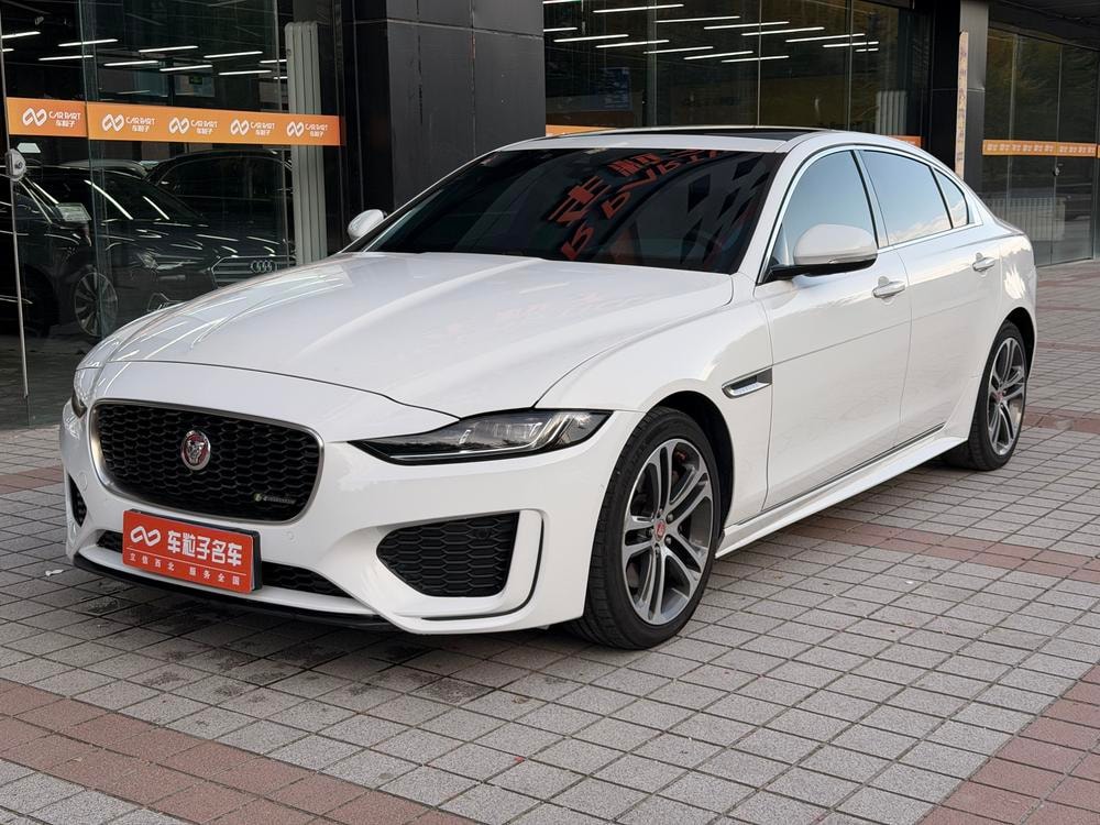 Jaguar XEL 2020 — фото автомобиля