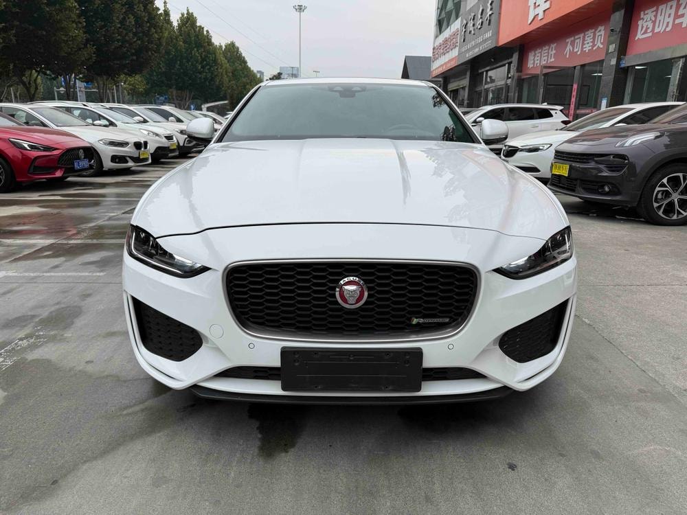 Jaguar XEL 2020 — фото автомобиля