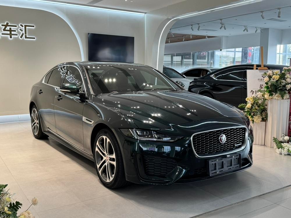 Jaguar XEL 2022 — фото автомобиля