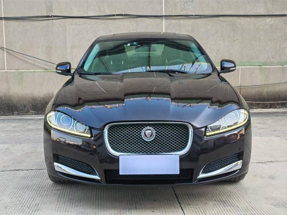 Jaguar XF 2014 — фото автомобиля