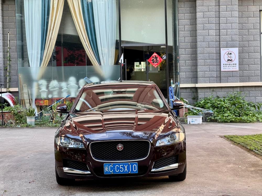 Jaguar XFL 2017 — фото автомобиля