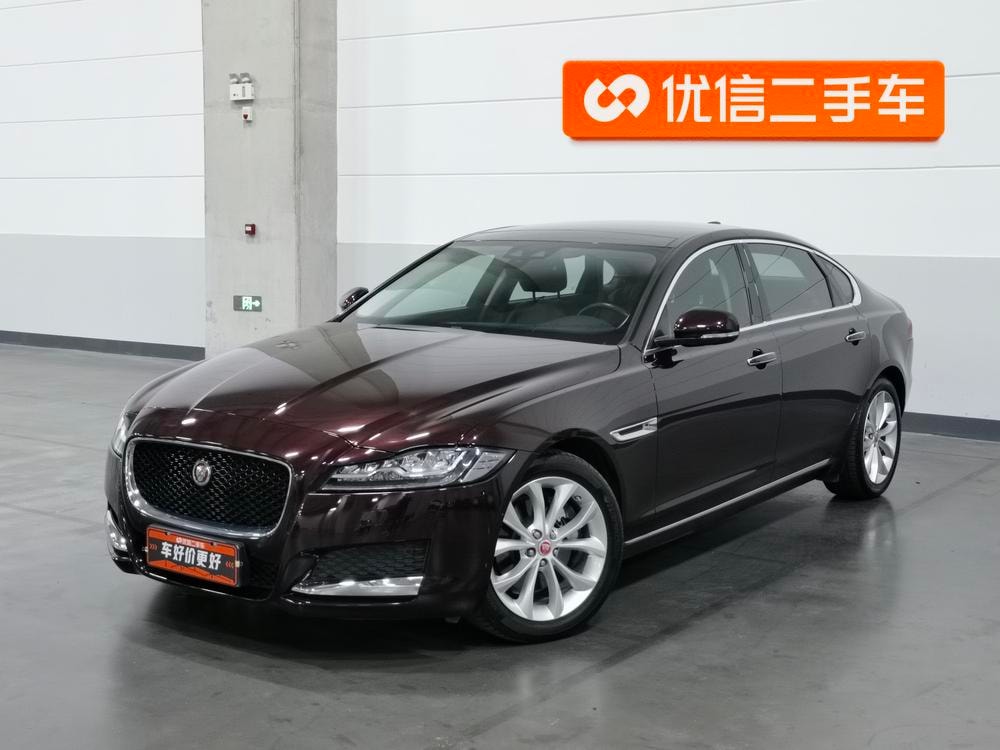 Jaguar XFL 2019 — фото автомобиля 1