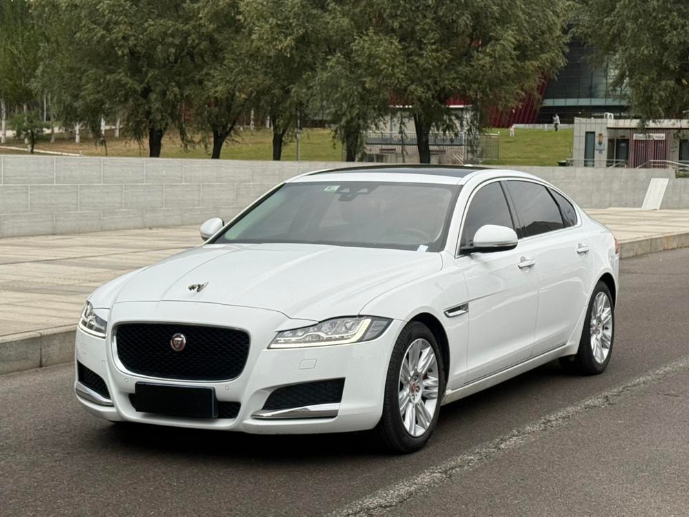 Jaguar XFL 2018 — фото автомобиля