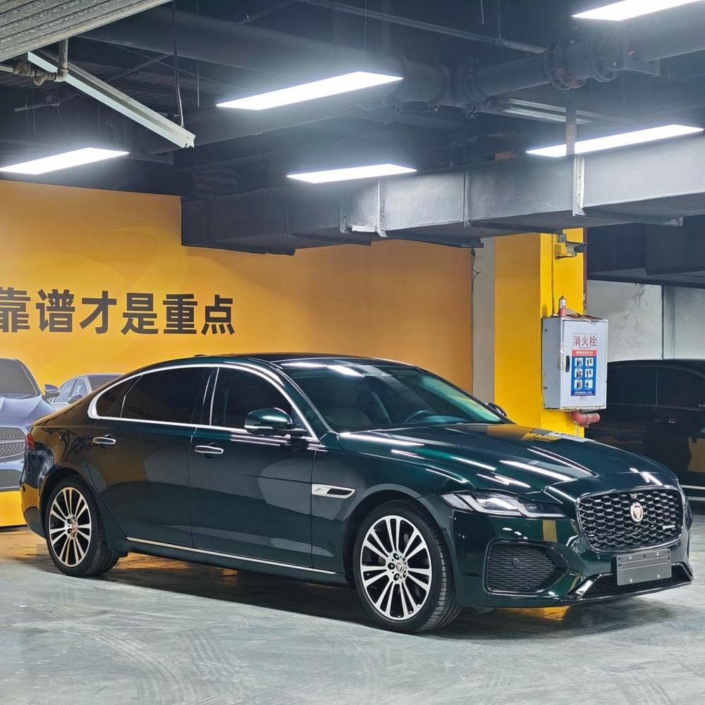 Jaguar XFL 2022 — фото автомобиля