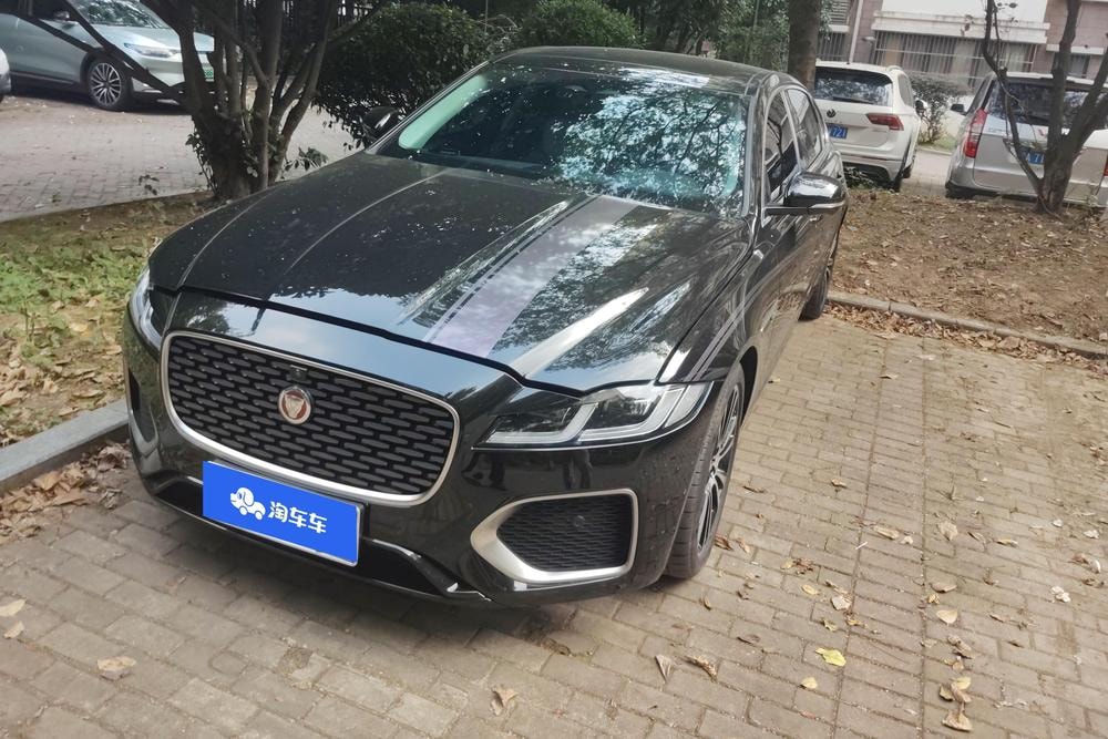 Jaguar XFL 2024 — фото автомобиля