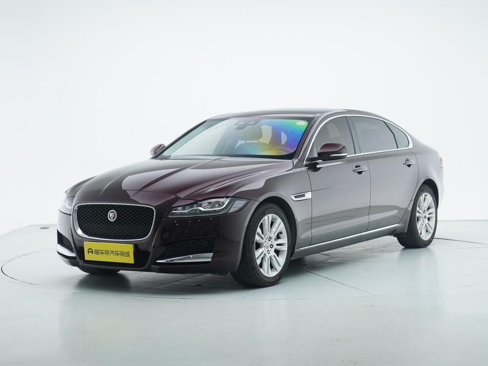 Jaguar XFL 2018 — фото автомобиля