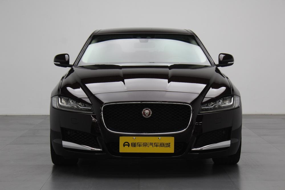 Jaguar XFL 2018 — фото автомобиля