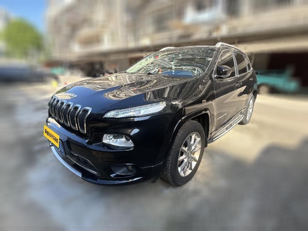 Jeep Cherokee 2017 — фото автомобиля