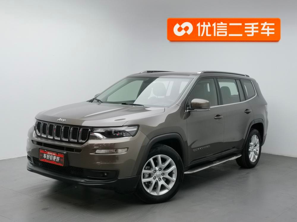 Jeep Commander 2018 — фото автомобиля