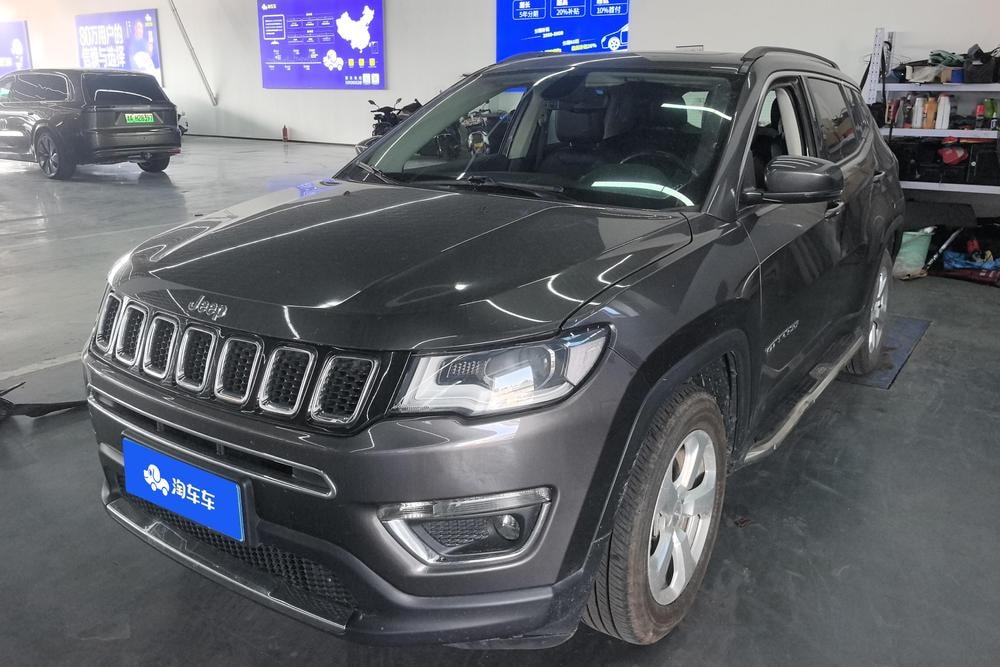 Jeep Compass 2020 — фото автомобиля