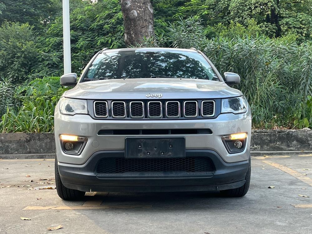 Jeep Compass 2017 — фото автомобиля