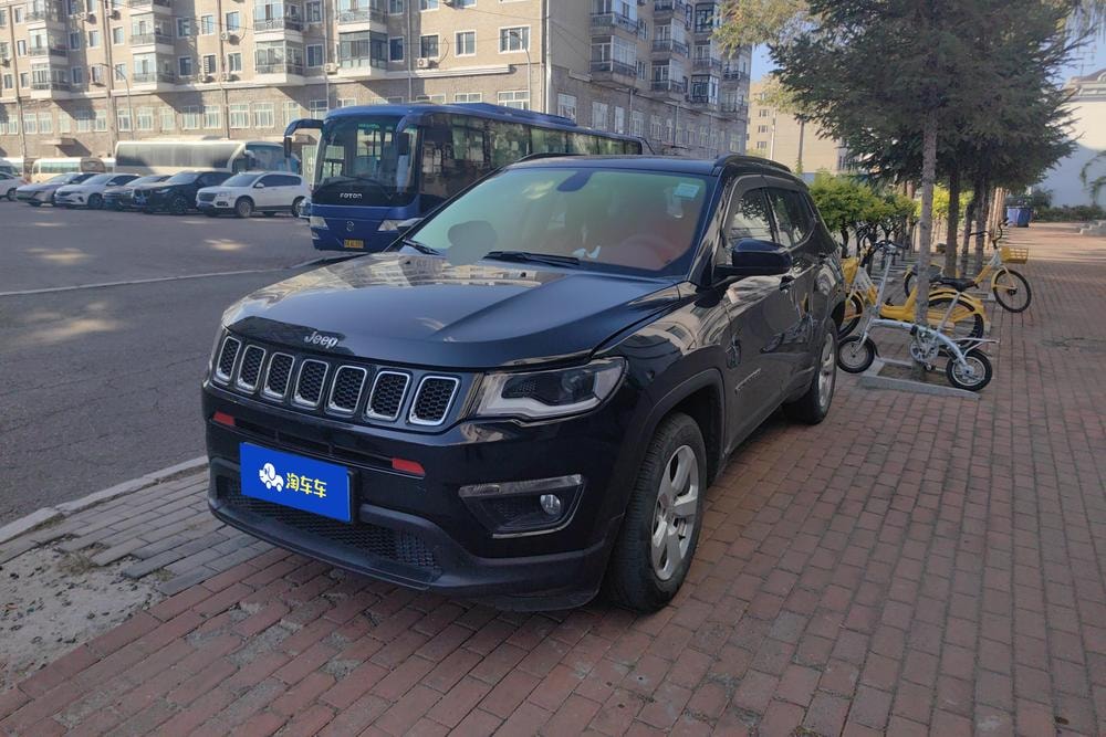 Jeep Compass 2020 — фото автомобиля