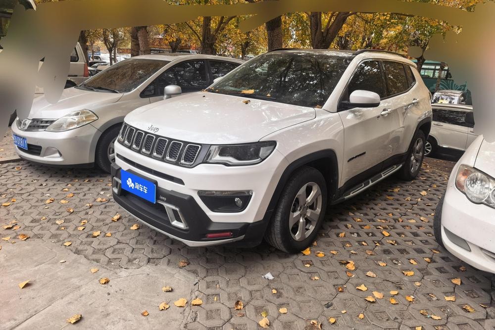 Jeep Compass 2019 — фото автомобиля
