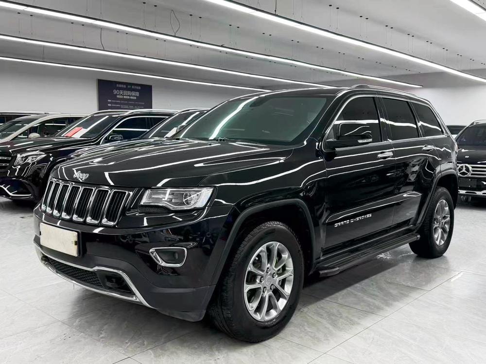 Jeep Grand Cherokee (Import) 2014 — фото автомобиля