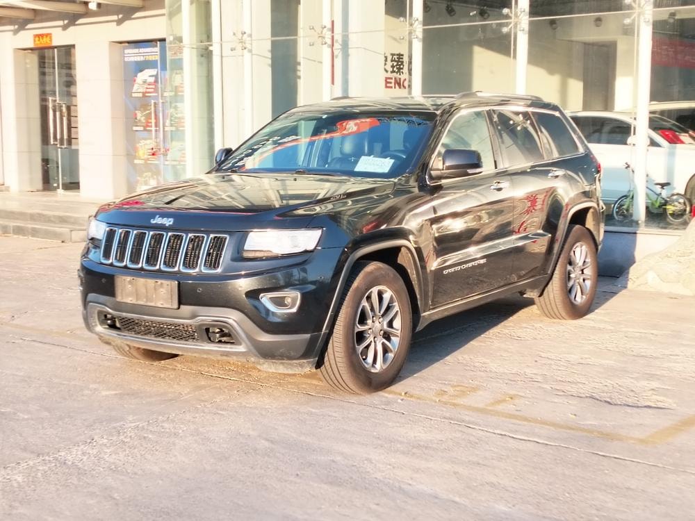 Jeep Grand Cherokee (Import) 2014 — фото автомобиля