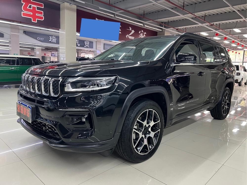 Jeep Grand Commander 2022 — фото автомобиля 1