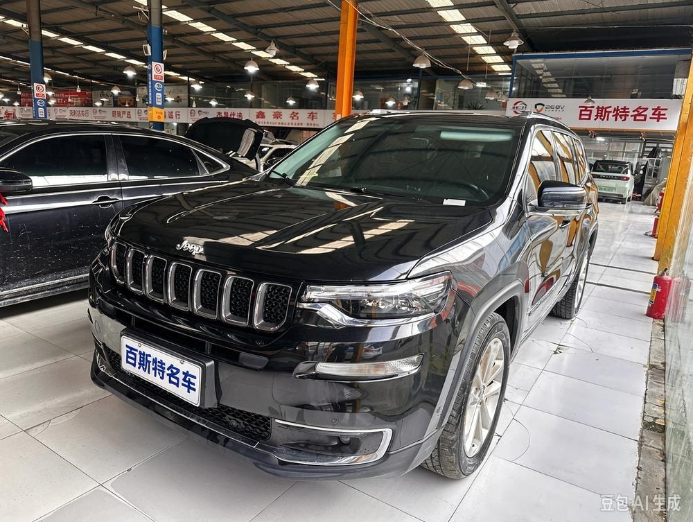 Jeep Grand Commander 2020 — фото автомобиля 1
