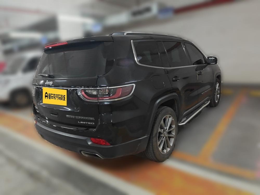 Jeep Grand Commander 2018 — фото автомобиля