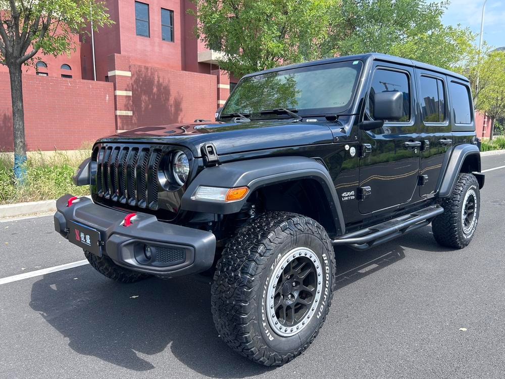 Jeep Wrangler 2020 — фото автомобиля