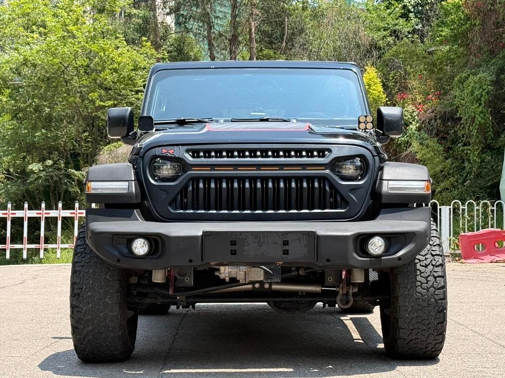 Jeep Wrangler 2018 — фото автомобиля