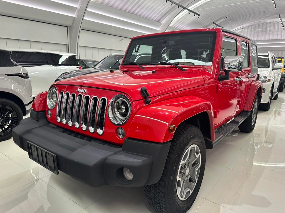 Jeep Wrangler 2014 — фото автомобиля 1