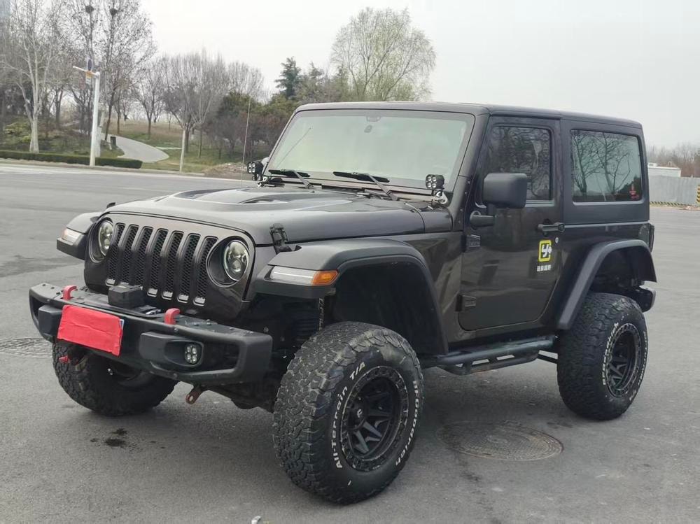 Jeep Wrangler 2013 — фото автомобиля 1