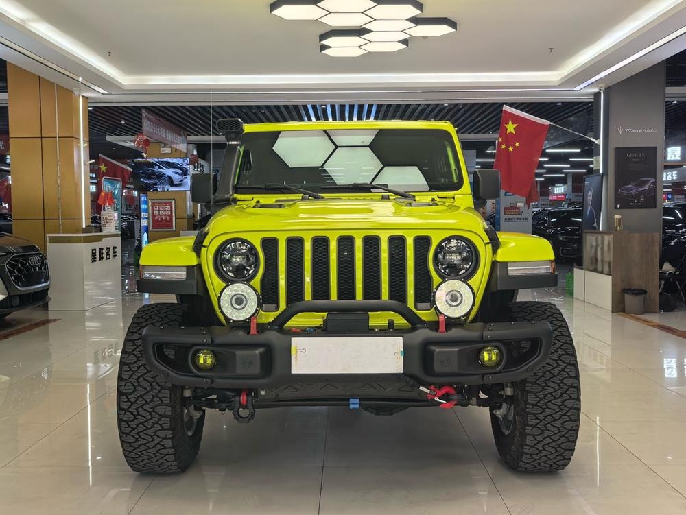Jeep Wrangler 2024 — фото автомобиля