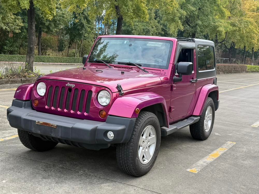 Jeep Wrangler 2012 — фото автомобиля 1