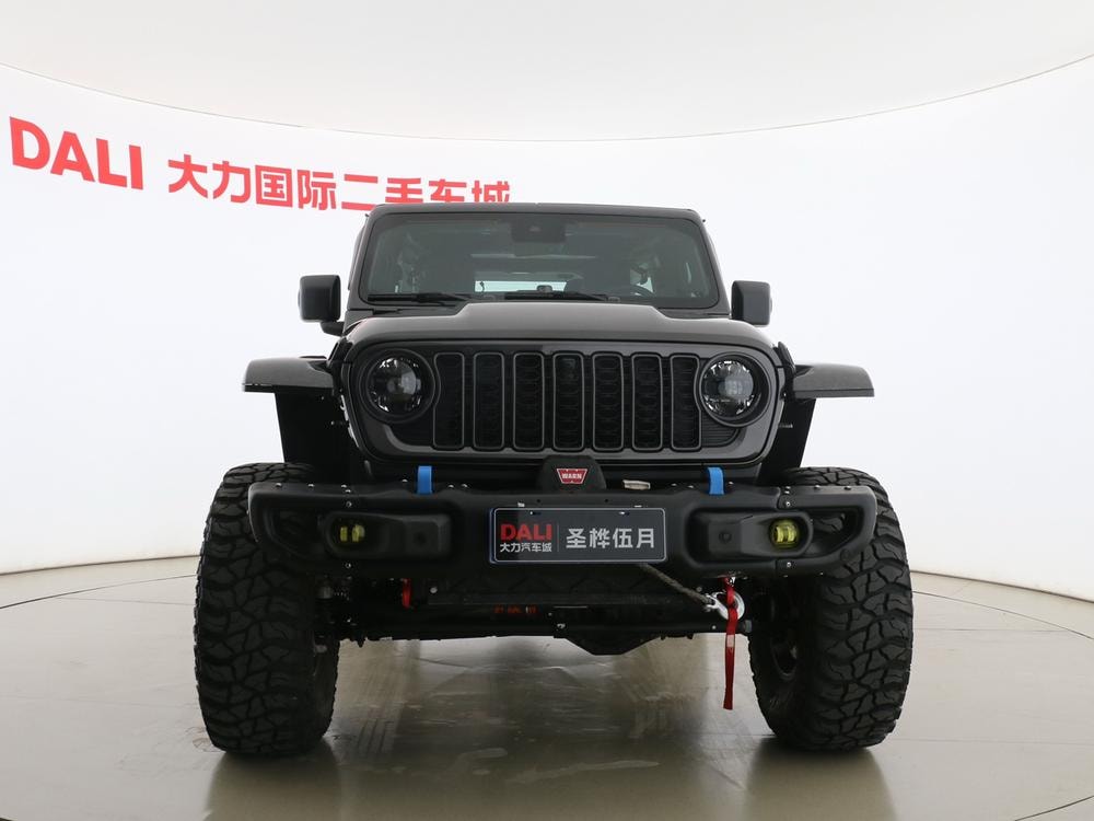 Jeep Wrangler 2024 — фото автомобиля