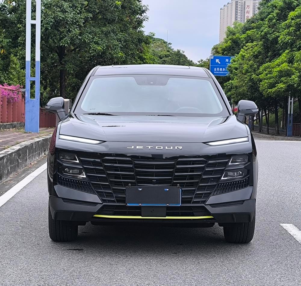 Jetour Dasheng 2025 — фото автомобиля 1