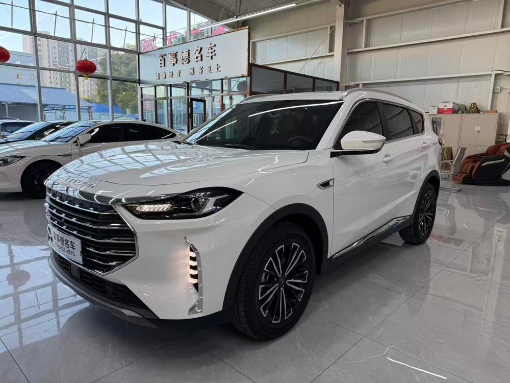 Jetour X70 PLUS 2022 — фото автомобиля 1