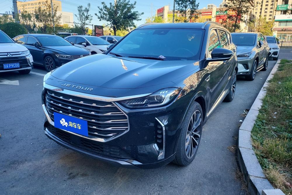 Jetour X70 PLUS 2021 — фото автомобиля