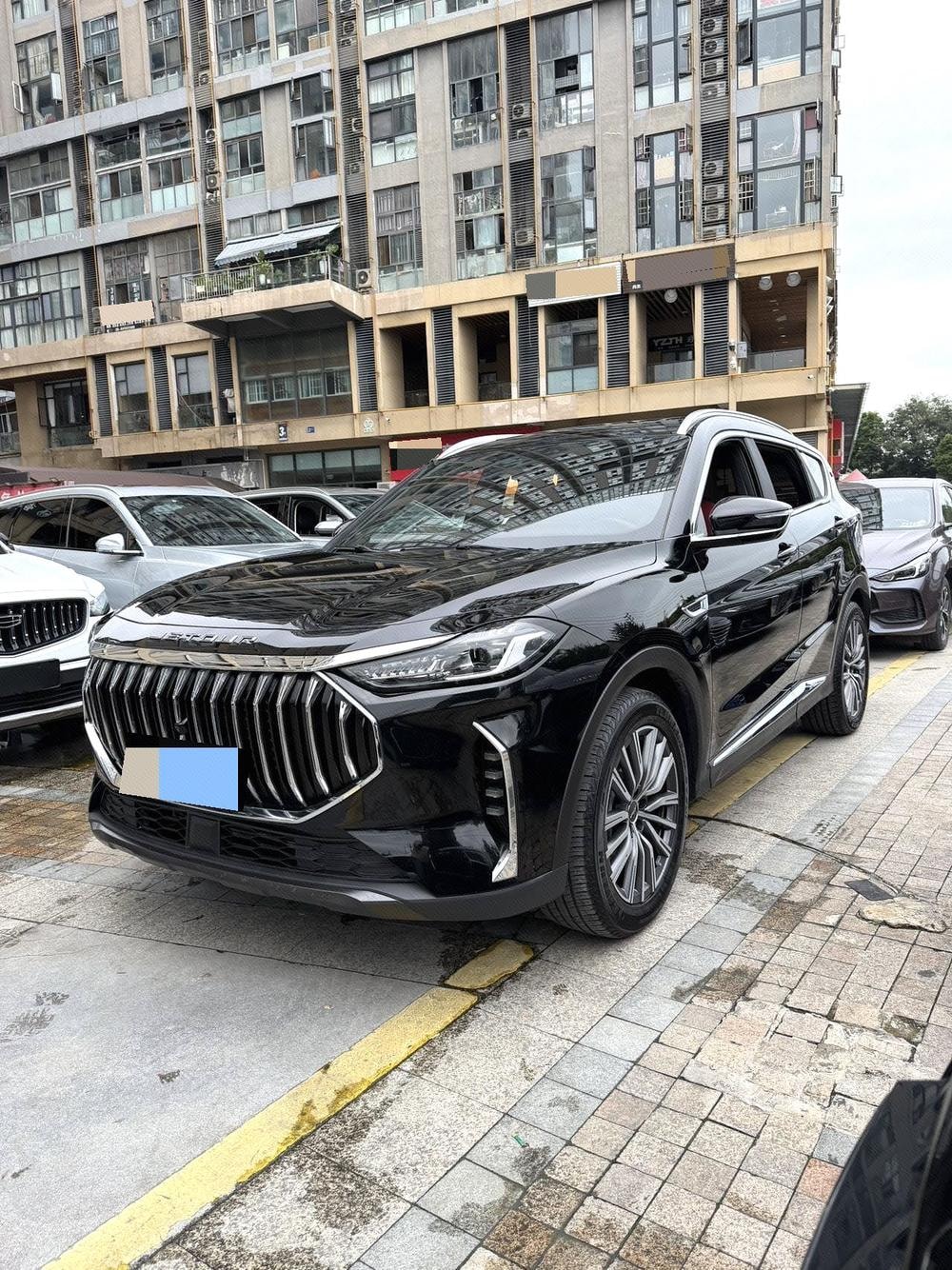 Jetour X70 PLUS 2025 — фото автомобиля 1