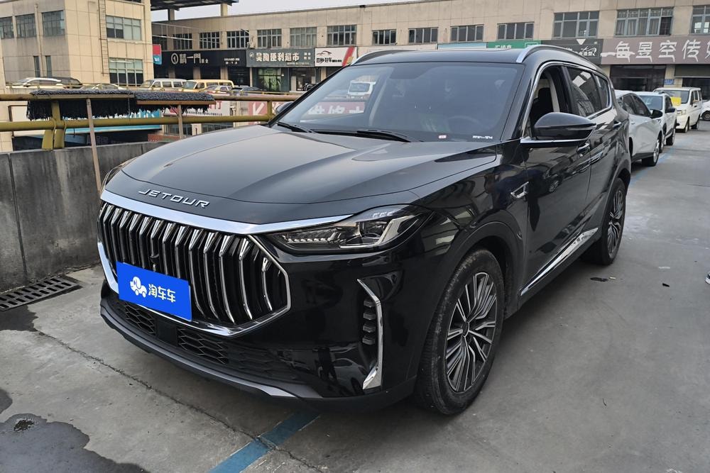 Jetour X70 PLUS 2024 — фото автомобиля 1