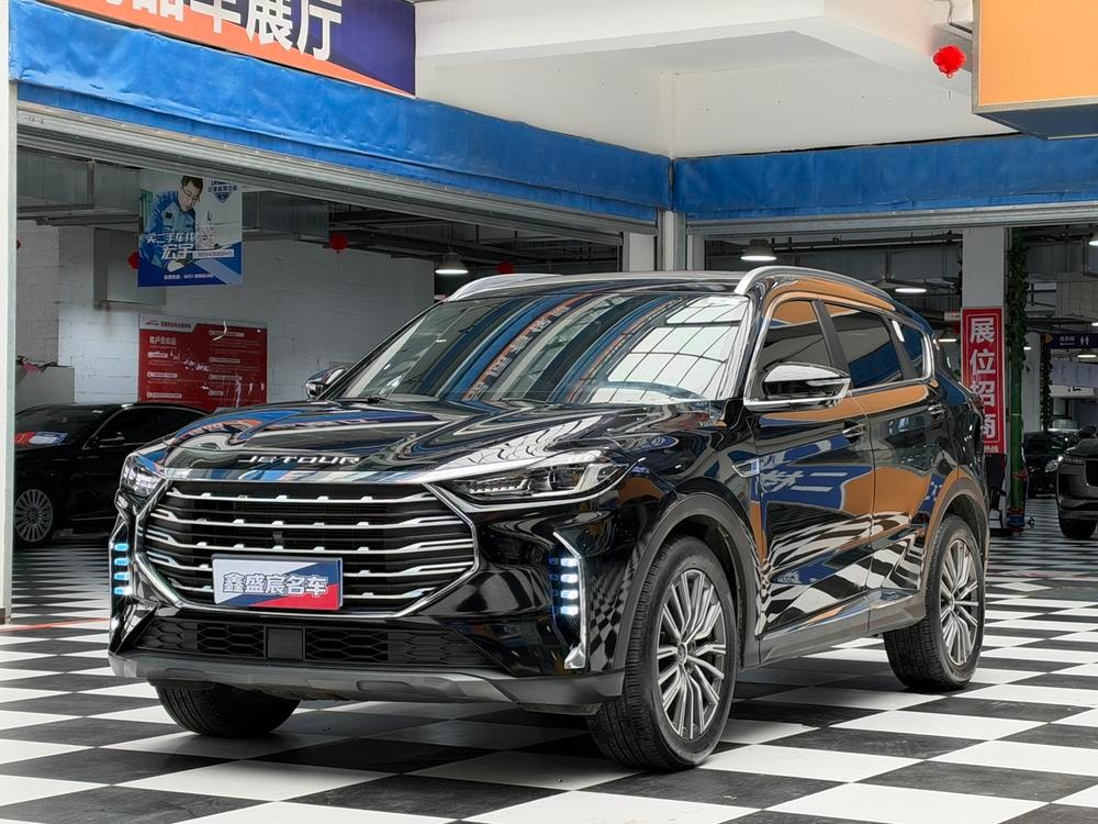 Jetour X70 PLUS 2023 — фото автомобиля