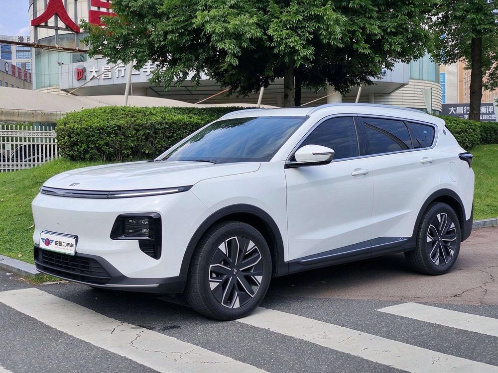 Jetour Shanhai L7 2025 — фото автомобиля 1