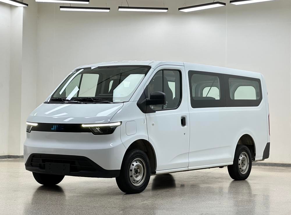 JMC E Fushun 2025 — фото автомобиля