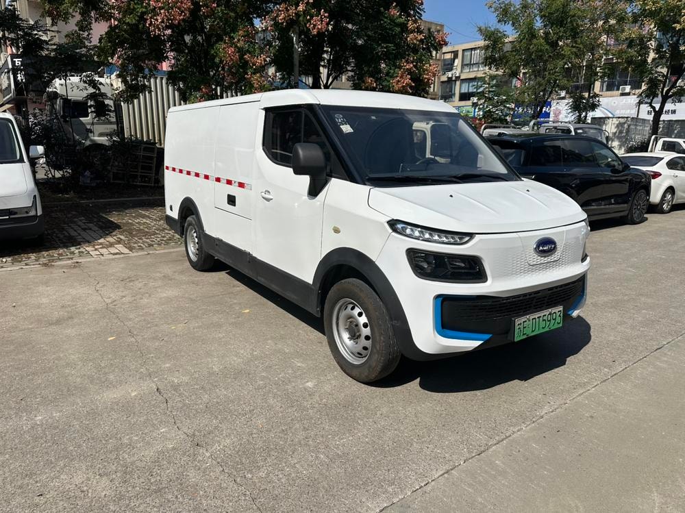 Karry Dolphin EV 2023 — фото автомобиля