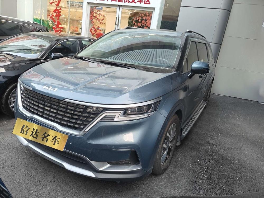 Kia Carnival 2021 — фото автомобиля