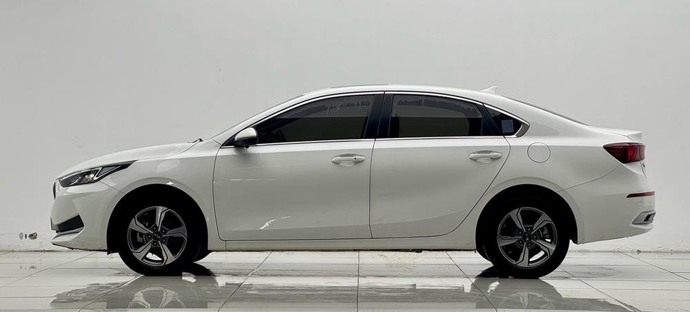Kia K3 2020 — фото автомобиля