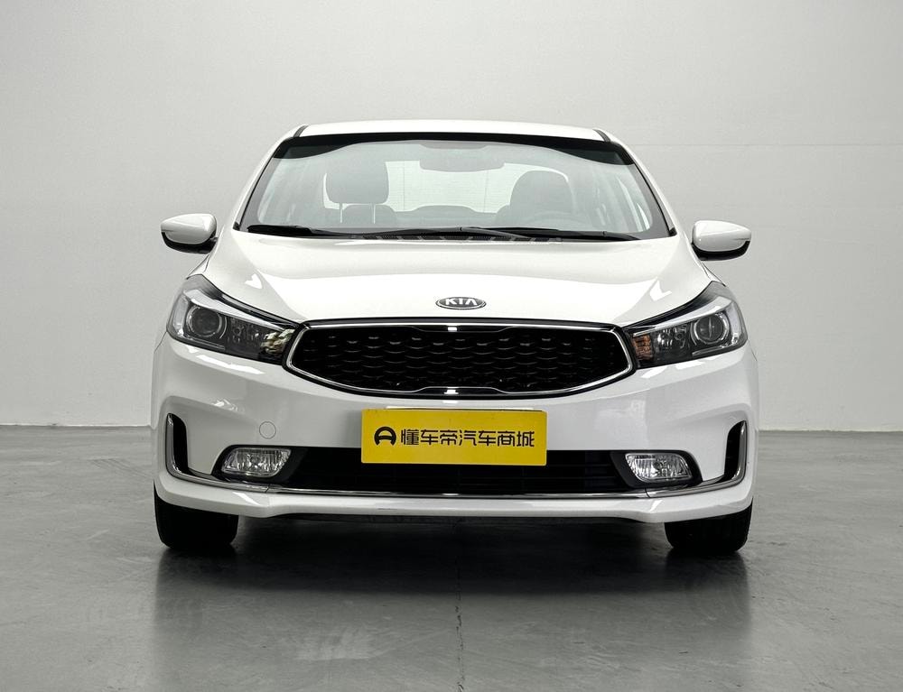 Kia K3 2016 — фото автомобиля 1