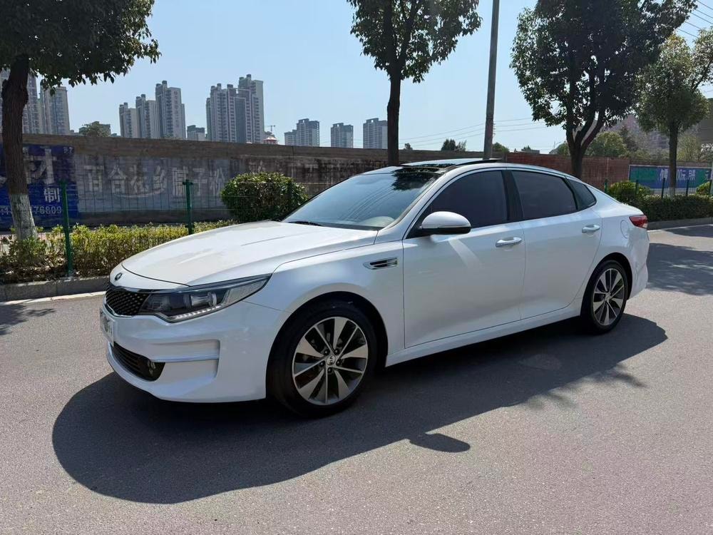 Kia K5 2017 — фото автомобиля 1