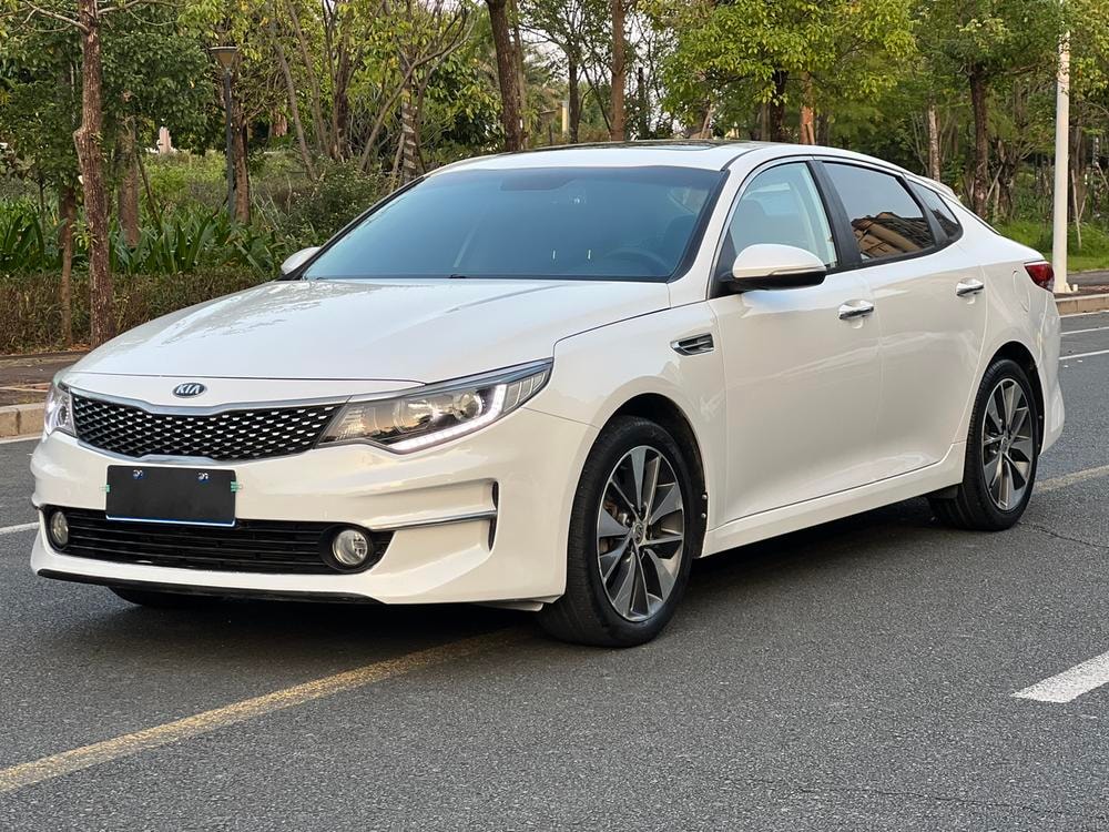 Kia K5 2016 — фото автомобиля 1
