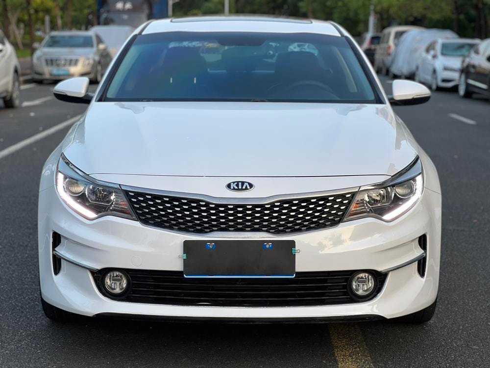 Kia K5 2016 — фото автомобиля