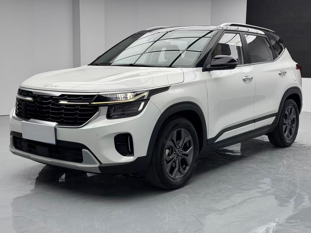 Kia Seltos 2023 — фото автомобиля