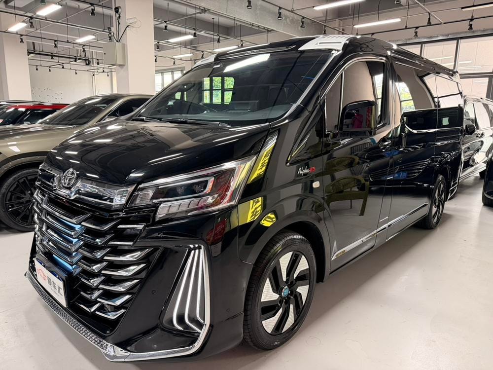Kömmerling KRM勒 Alphard 2025 — фото автомобиля