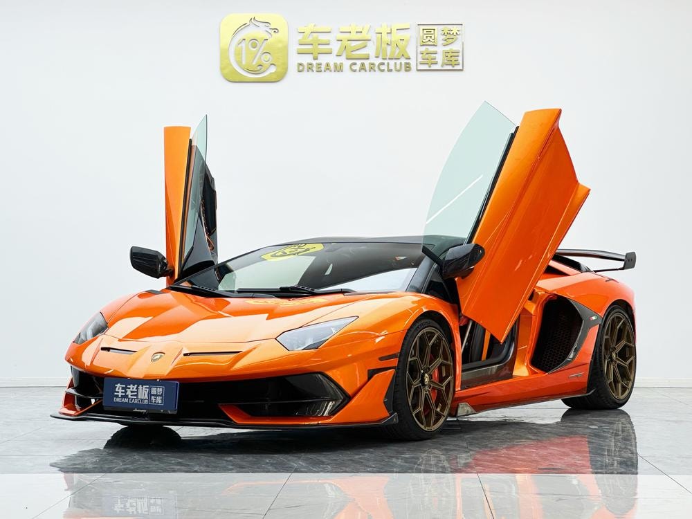 Lamborghini Aventador 2011 — фото автомобиля 1